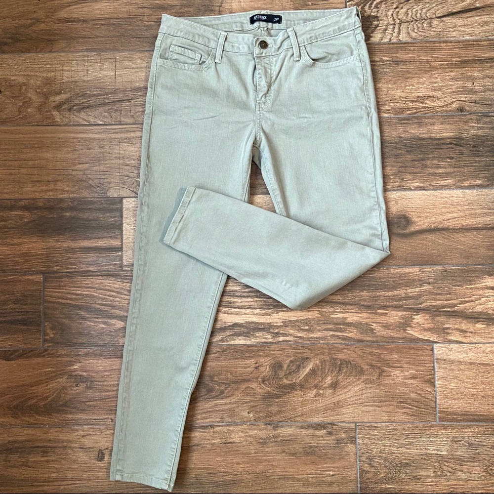 Just Black Denim Slim Straight Jean